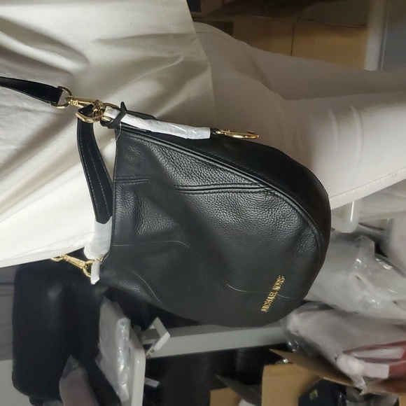 NWT Michael Kors Leather Convertible Medium Bedford Shoulder Hobo BLACK - Picture 1 of 12